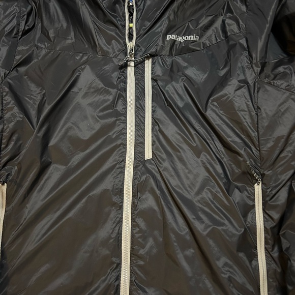 Patagonia Das Light Hoodie size Large NWOT - Picture 2 of 6